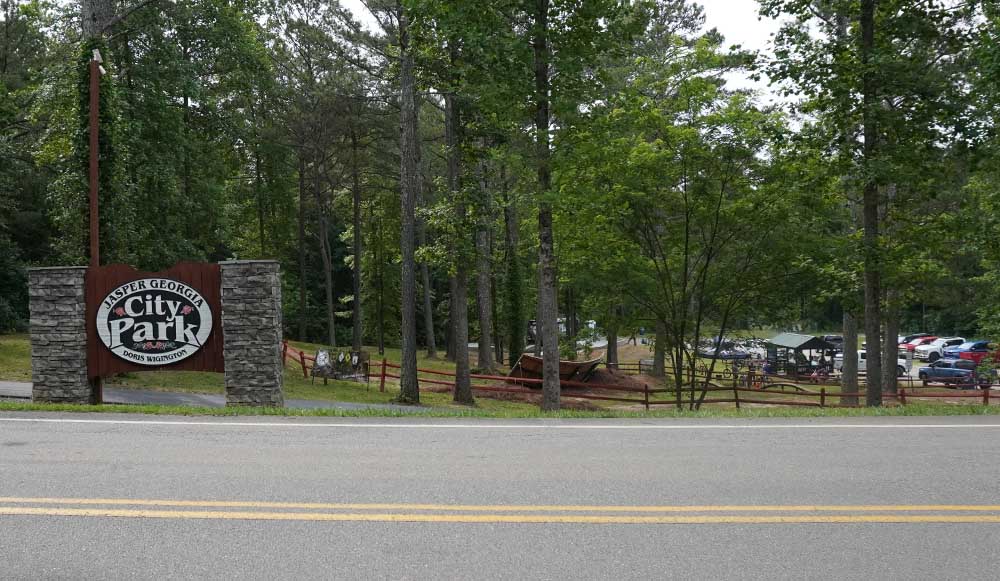 Doris Wigington Park Entrance and Parking on Lumber Company Road